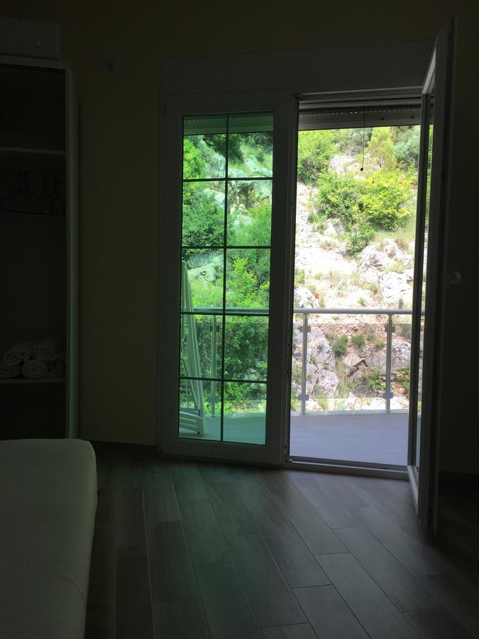 Hotel Eduard Shengjin
